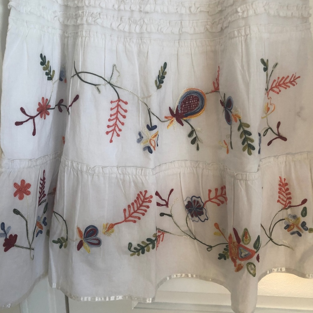 Embroidered Limited Skirt, Size 8 - Picture 2 of 3